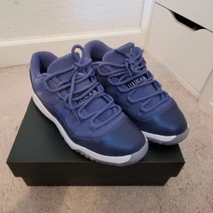 Jordan 11 retro low gp